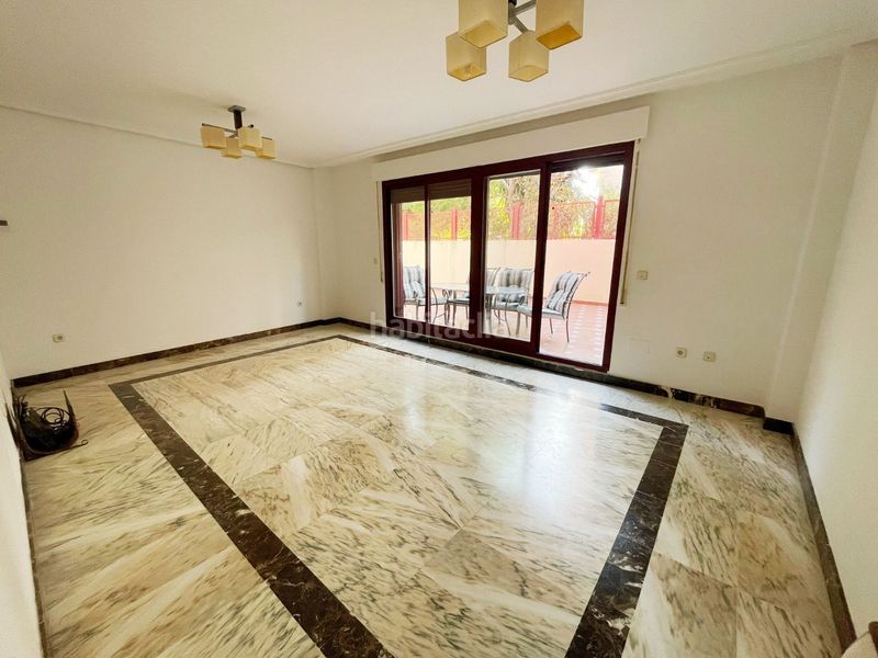 Foto 400c0301-a0b7-4654-aac8-dd3b6aedf642. Planta baixa amb aparcament piscina a Solymar Benalmádena