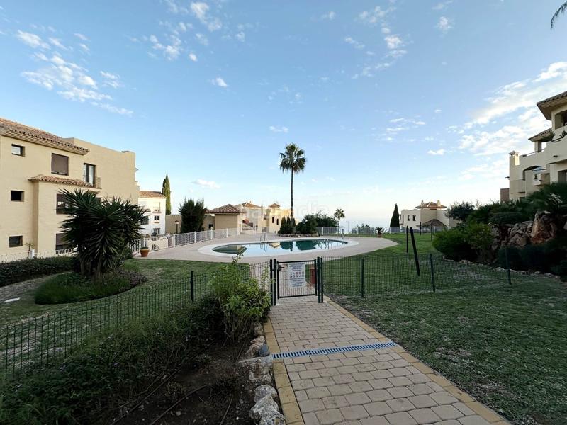 Foto 8b9c6893-fa4b-4032-a91e-60d7e3a9bf32. Piso  en venta en Los Nadales - Tio Charles Benalmádena