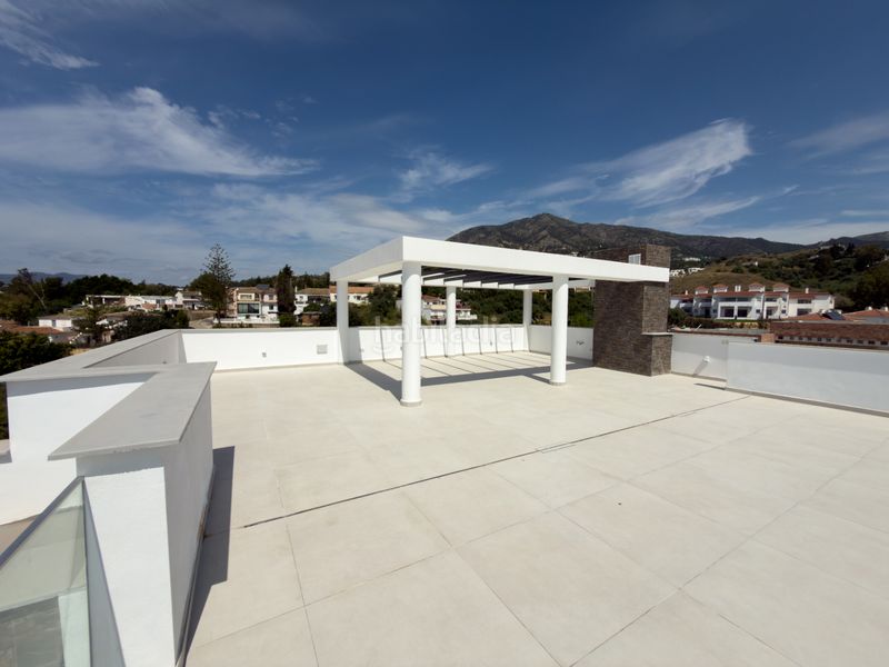 Foto 2a1dbeb8-98aa-4cfb-a3df-9380382988de. Xalet amb calefacció piscina a Mijas pueblo Mijas
