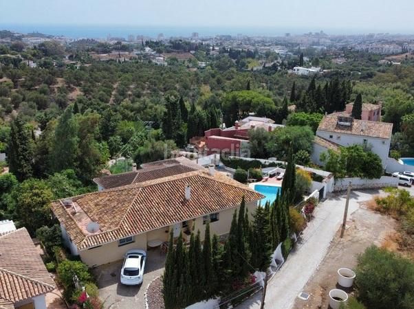 Foto 0b0a74df-5453-4c52-aa15-5889aefc403b. Xalet amb xemeneia aparcament piscina a Mijas pueblo Mijas