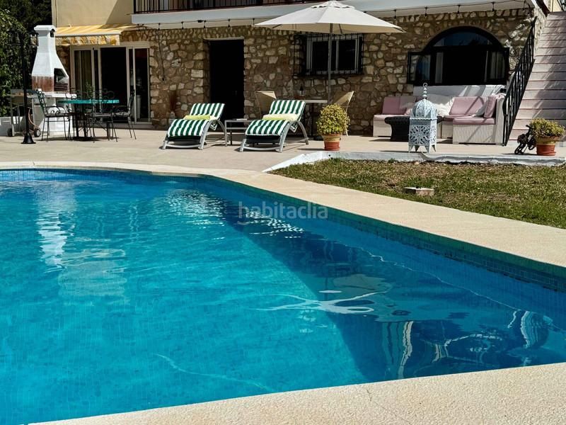 Foto 489da300-7217-4e59-897e-7a9ba5bc02d9. Xalet amb xemeneia aparcament piscina a Mijas pueblo Mijas