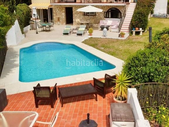 Foto 6c7ada9e-6516-4a9e-af35-a8b64baf2a69. Xalet amb xemeneia aparcament piscina a Mijas pueblo Mijas