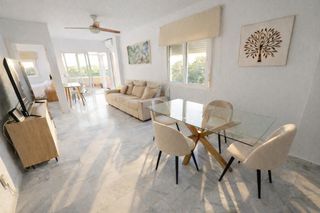 Pis  Calle chumbera. Un balcón al mediterráneo: piso de 109 m² con vistas y garaje en