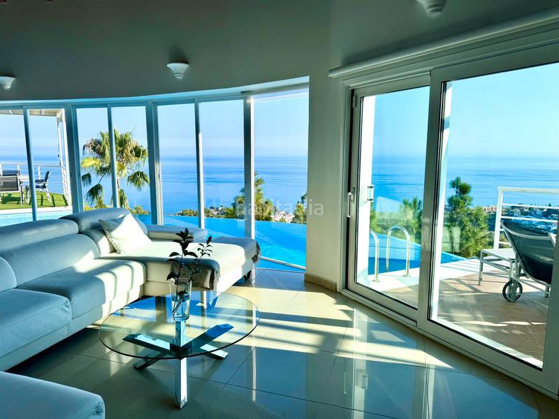 Foto 3dd03438-110d-476a-b98f-fd72e6a227a9. Chalet con riscaldamento parcheggio piscina in Los Nadales - Tio Charles Benalmádena