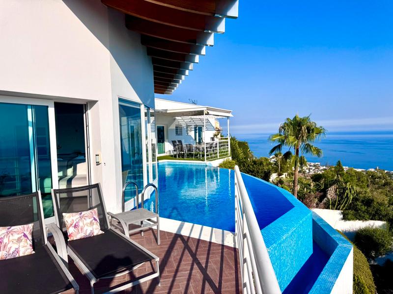 Foto 5fc1ed84-a5c4-43c3-b7bf-87cb208110bf. Chalet con riscaldamento parcheggio piscina in Los Nadales - Tio Charles Benalmádena