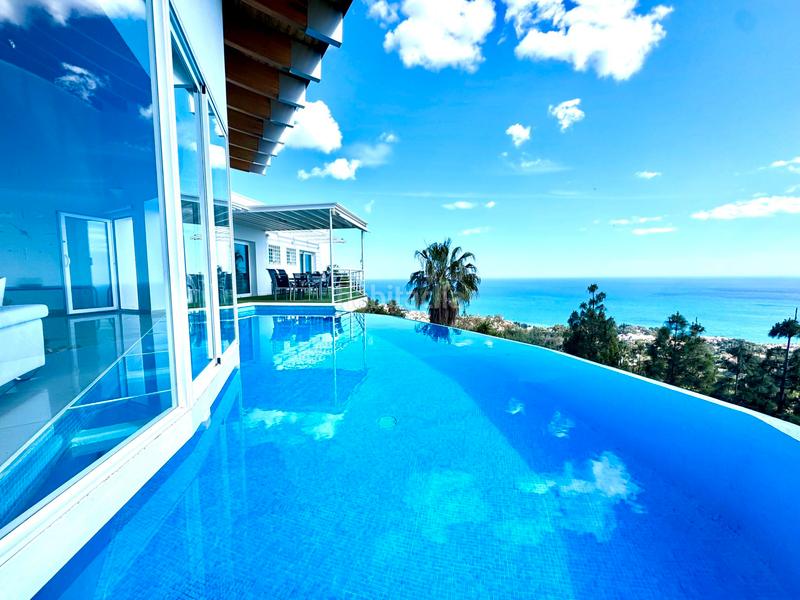 Foto fd255a6d-3ec2-4cbc-957f-335339c64032. Chalet con riscaldamento parcheggio piscina in Los Nadales - Tio Charles Benalmádena