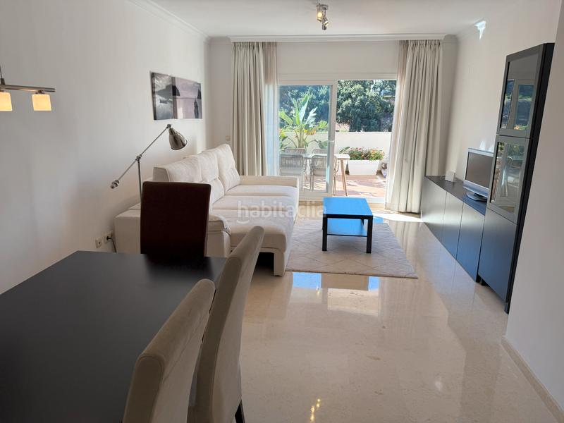 Foto 11959d34-340d-44f4-b8f9-2843800c4fb9. Etagenwohnung mit parking pool in Elviria Marbella