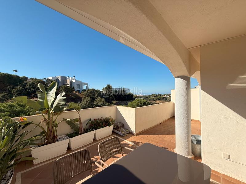 Foto 2ec2bd38-93b4-4bce-82f9-51f6583183a2. Etagenwohnung mit parking pool in Elviria Marbella