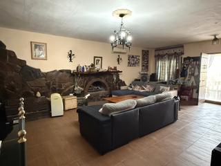 Xalet  Calle pablo ruiz picasso. Espacioso chalet con piscina y 5 bungalows en pinos de alhaurn