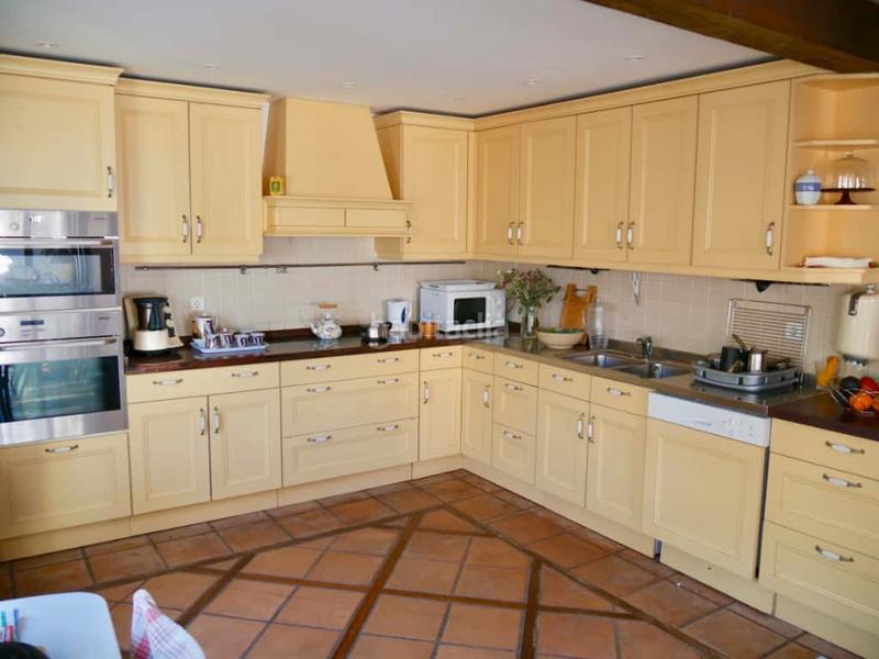 Foto 32869ce0-583b-4b4a-b65f-1a75b3766431. Chalet avec parking piscine dans Centro ciudad Fuengirola