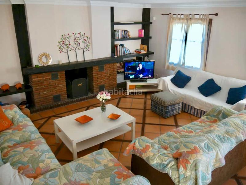 Foto 457e2aef-32ff-4f43-9411-c82933ecdfee. Chalet avec parking piscine dans Centro ciudad Fuengirola