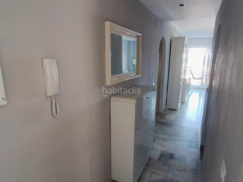 Foto 5c256e22-fc5d-412c-bcab-02f5ff0450a0. Penthouse with parking pool in Las Flores Mijas