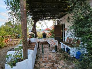 Haus in Cártama. Finca rústica con casa de 2 dormitorios, piscina y vistas al val