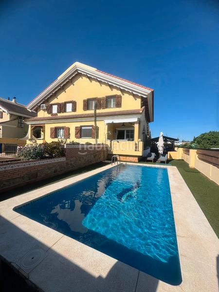 Foto 88a849b6-3136-4be4-ba03-71fea3d27490. Chalet avec chauffage parking piscine dans Capellanía - Retamar Alhaurín de la Torre