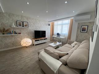 Pis  Calle sevilla. Piso de 3 dormitorios y 79 m² reformado en el centro de fuengiro