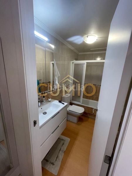 Foto beaae76f-3e07-4e7e-baf3-2322f5e9ce1c. Rent duplex with heating parking in Nigrán centro Nigrán