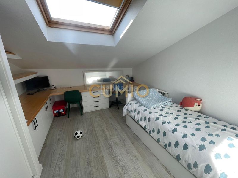 Foto daea873f-84e9-4596-88bf-3457e5e89dde. Rent duplex with heating parking in Nigrán centro Nigrán