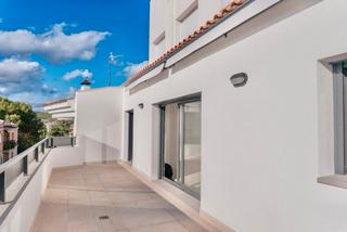 Casa adossada a Mont Ferrant-Joan Carles I. Casa adosada de obra nueva en montferrant