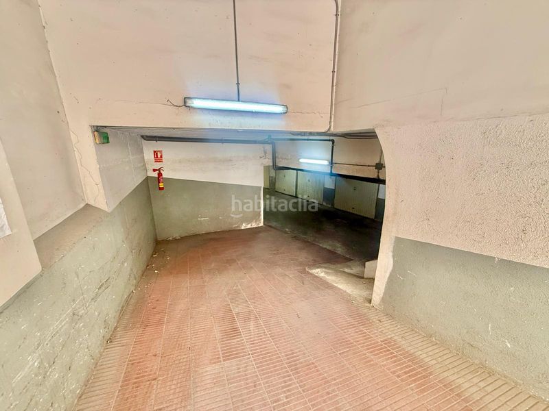 Foto b6e998d4-01e1-489d-8b80-439947576839. Aparcament cotxe a carrer canigo 46 a Els Pavos Blanes