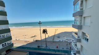 Lloguer Apartament a Paseo Marítimo - San José - La Laguna. Se alquila por temporada de septiembre a junio magnifio apartame