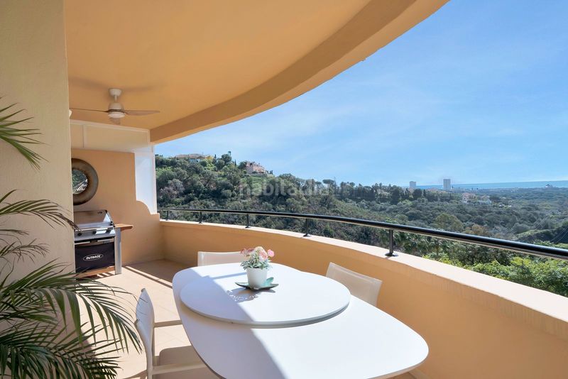 Foto 10a0fa9a-634e-4b2b-9365-41a531fd4103. Flat with parking pool in Santa María Marbella