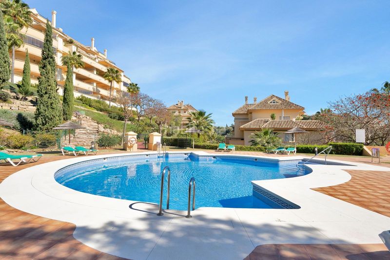 Foto 75b8e725-59e0-4e2c-a1c0-9fb401a50294. Flat with parking pool in Santa María Marbella