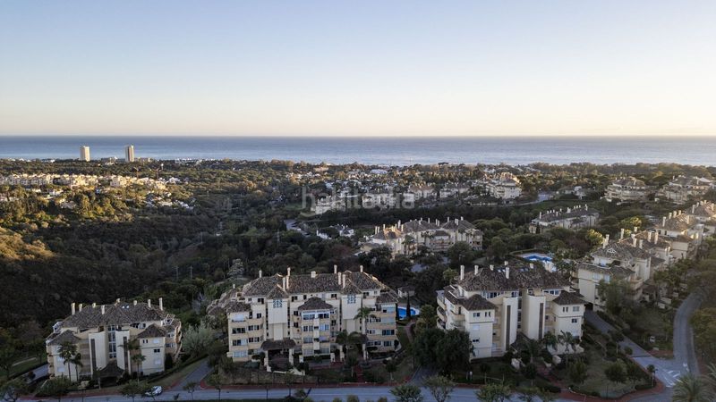 Foto c20ee5bc-09f0-4f37-baf5-2a45e43b3325. Flat with parking pool in Santa María Marbella