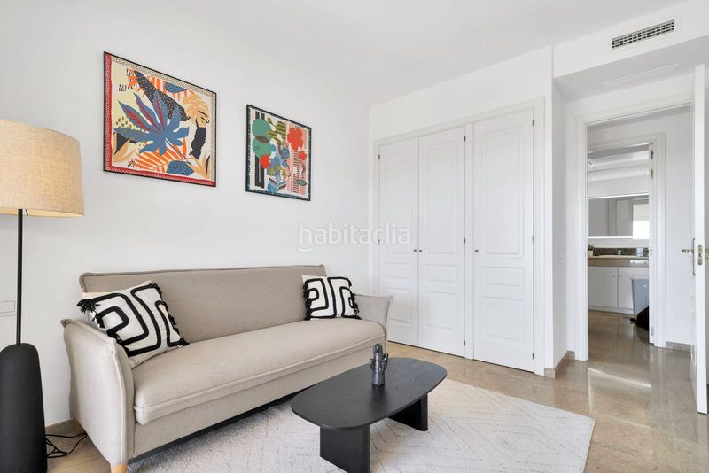 Foto fef70341-0ed9-4dd7-8c77-fa4c4a27f9b5. Flat with parking pool in Santa María Marbella