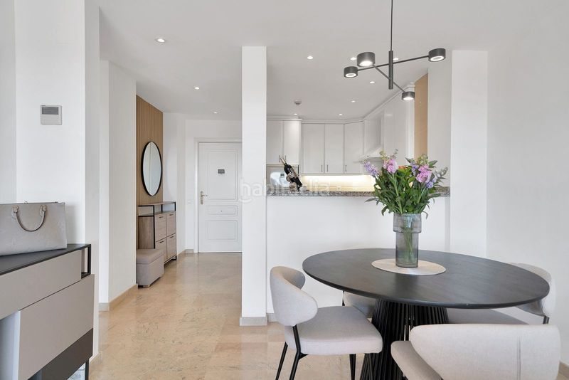 Foto 4b051beb-0c7c-42d1-8154-38144429deb5. Pis amb aparcament piscina a Santa María Marbella