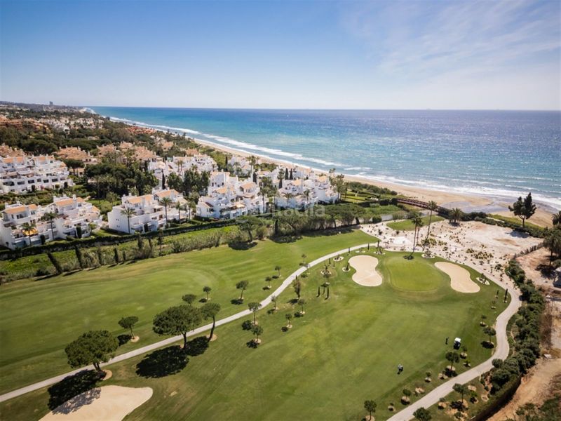 Foto 415a5f84-cee7-4fb4-92f4-950a5ab8916b. Pis amb aparcament piscina a Bello Horizonte - Lindasol Marbella