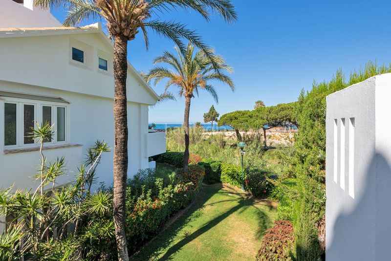 Foto bc57696e-6c75-47f1-b501-b35fbea245f0. Pis amb aparcament piscina a Bello Horizonte - Lindasol Marbella