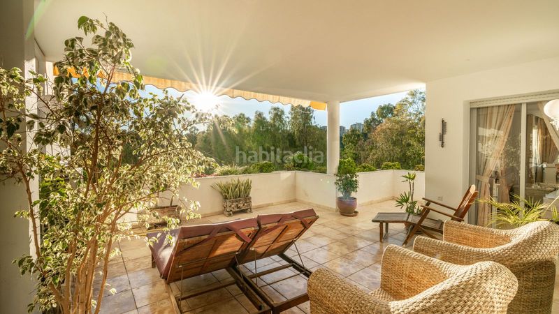 Foto 18c34372-deec-49cc-8fe5-479dea60a2a4. Planta baixa amb aparcament piscina a Zona Miraflores Marbella