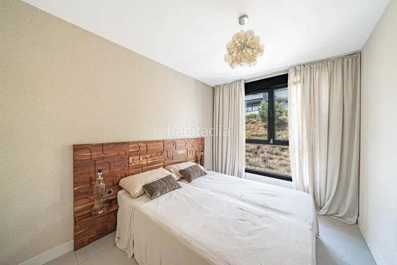 Foto 8e0cfa7c-6414-4ce6-b5e0-0480d1b1d907. Flat with parking pool in Parque Central Estepona