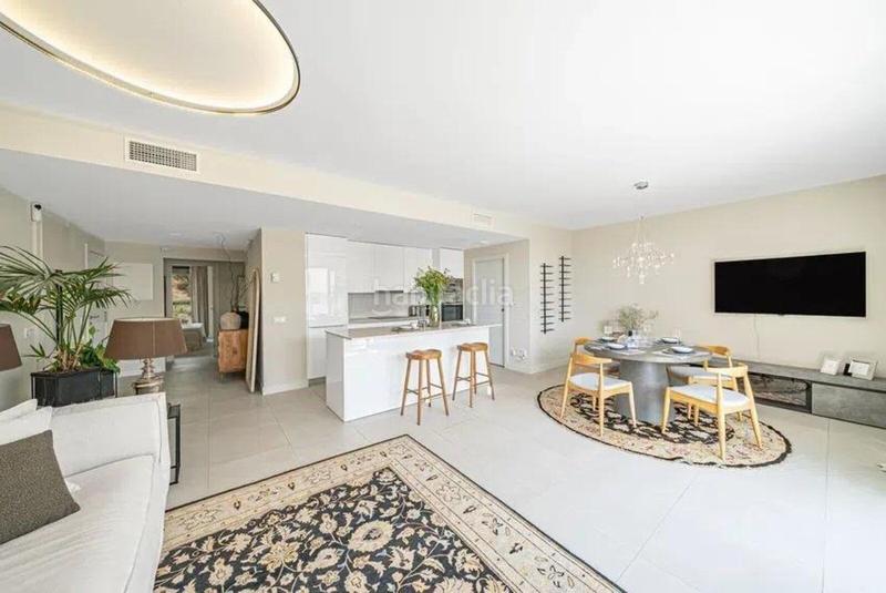 Foto b638d1b5-c69e-4cab-8bf0-5475b116caaf. Flat with parking pool in Parque Central Estepona