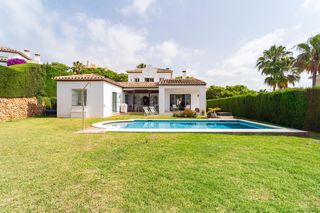 Casa aparellada en Santa Mar�a