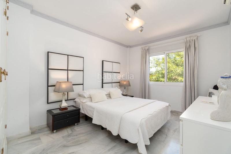 Foto ec541374-4090-490a-b763-ed033623ce05. Casa aparellada amb aparcament a la cala Mijas Mijas