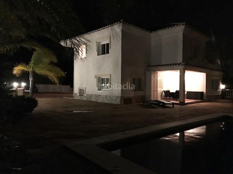 Foto 9f857f6d-52fb-4e6e-ad79-e3c2442e061f. Maison jumelée avec parking dans la cala Mijas Mijas