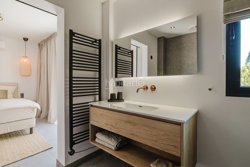 Foto 10bfa469-5ff9-4b4b-960d-b78682801090. Casa en Las Brisas Marbella
