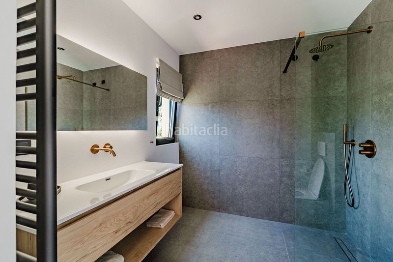 Foto a8ac3815-fc92-4cca-9119-b8519e3a9b83. Casa en Las Brisas Marbella