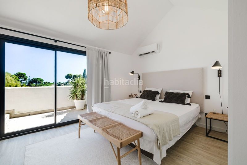 Foto 132af95f-a206-4ee0-a9ea-ac770ef7b069. Casa amb aparcament piscina a Las Brisas Marbella