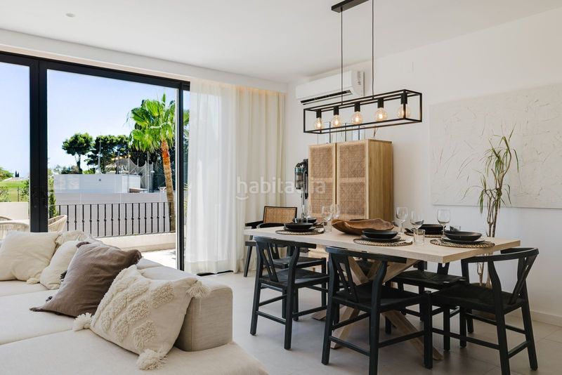Foto 8a6eec30-f35c-4597-9091-10d3ee5c6796. Casa amb aparcament piscina a Las Brisas Marbella