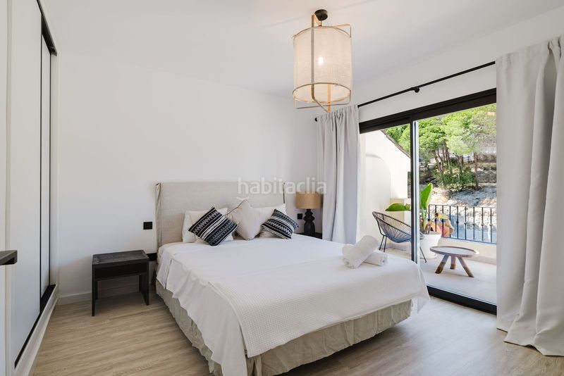 Foto bd903457-f04d-4b9d-a1d4-b1cc8ddad7f0. Casa amb aparcament piscina a Las Brisas Marbella