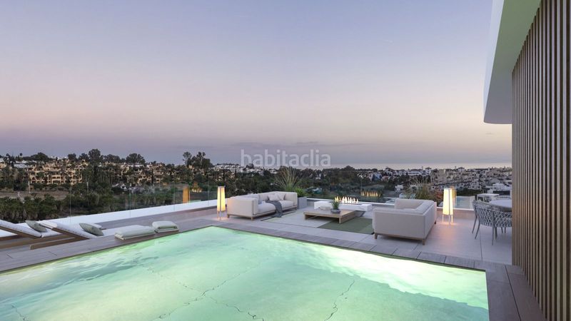 Foto f8c45ad4-75be-48af-891c-2ae5713fc973. Casa adossada amb aparcament piscina a Parque Central Estepona