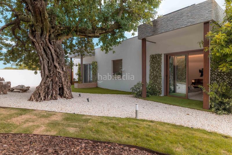 Foto 3fc14183-8d62-4293-837e-5832af957a76. Casa bifamiliare con parcheggio in La Quinta Benahavís