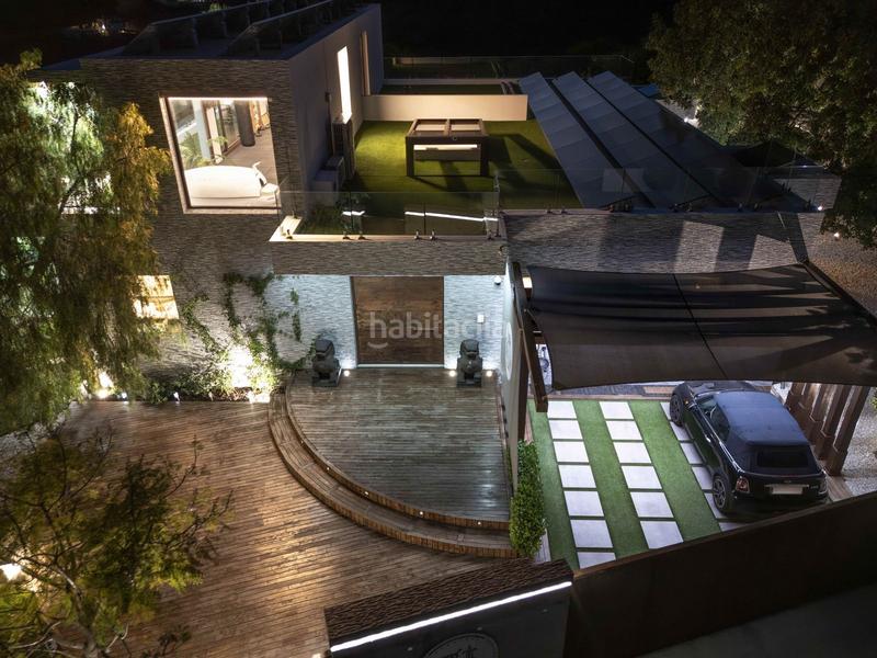 Foto 30bed21f-59ea-40ca-898e-e302c7b3094d. Doppelhaus mit parking in La Quinta Benahavís