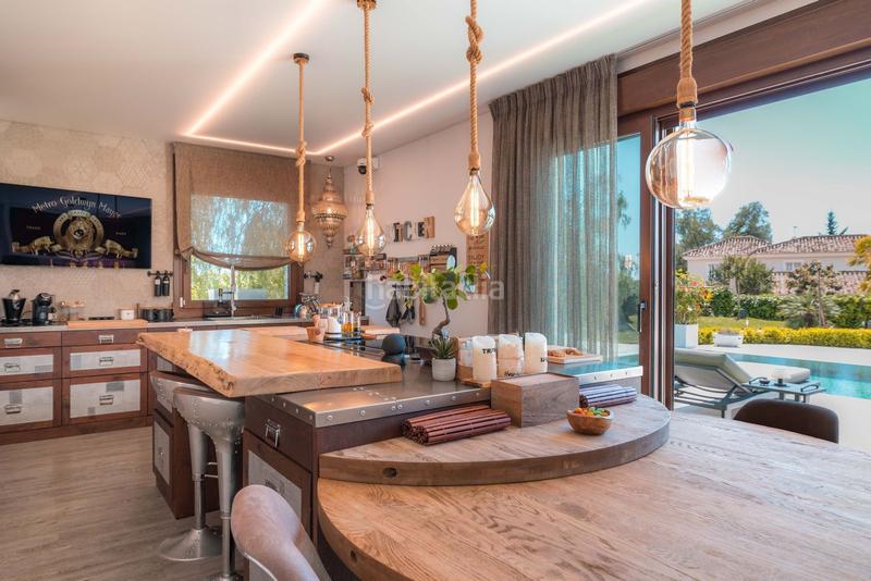 Foto 4db93f1a-bc5e-4211-90f6-dfcf0bc31b51. Towny house with parking in La Quinta Benahavís