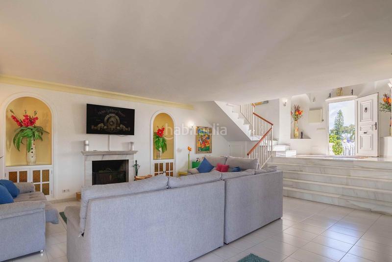 Foto 0e9f53db-d00f-4b65-8cc0-9fef55e32c02. Casa aparellada amb aparcament a Guadalobón Estepona