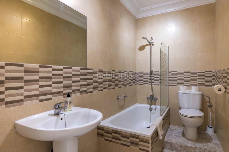 Foto 1eb1db46-acb6-421d-885a-6d7967e0a355. Maison jumelée avec parking dans Guadalobón Estepona