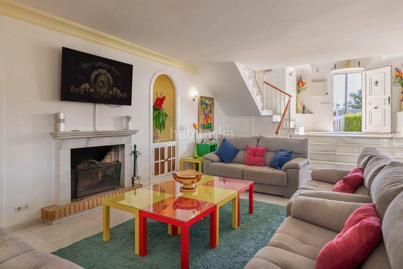 Foto 6d402e62-64ea-4d4b-b93d-de348b5eb4a7. Maison jumelée avec parking dans Guadalobón Estepona