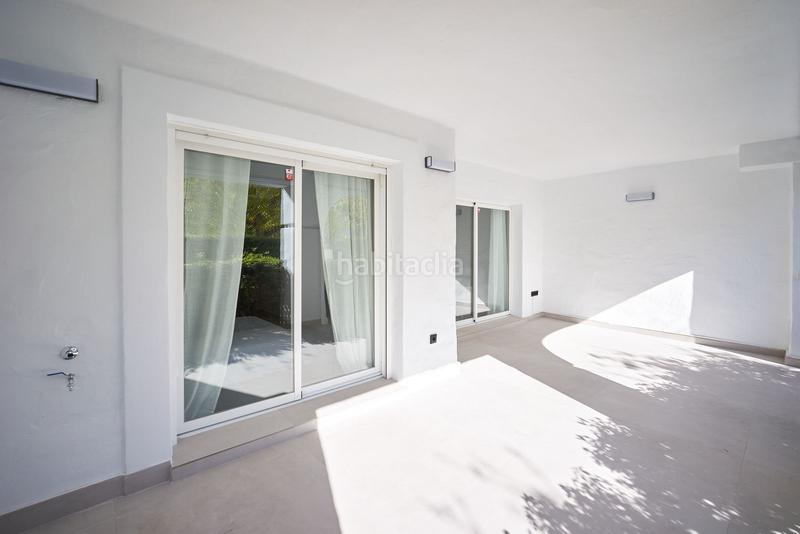 Foto ae3591fe-e3b9-4f9a-af60-6f9154a726f9. Rez-de-chaussée avec parking piscine dans San Pedro de Alcántara Pueblo Marbella